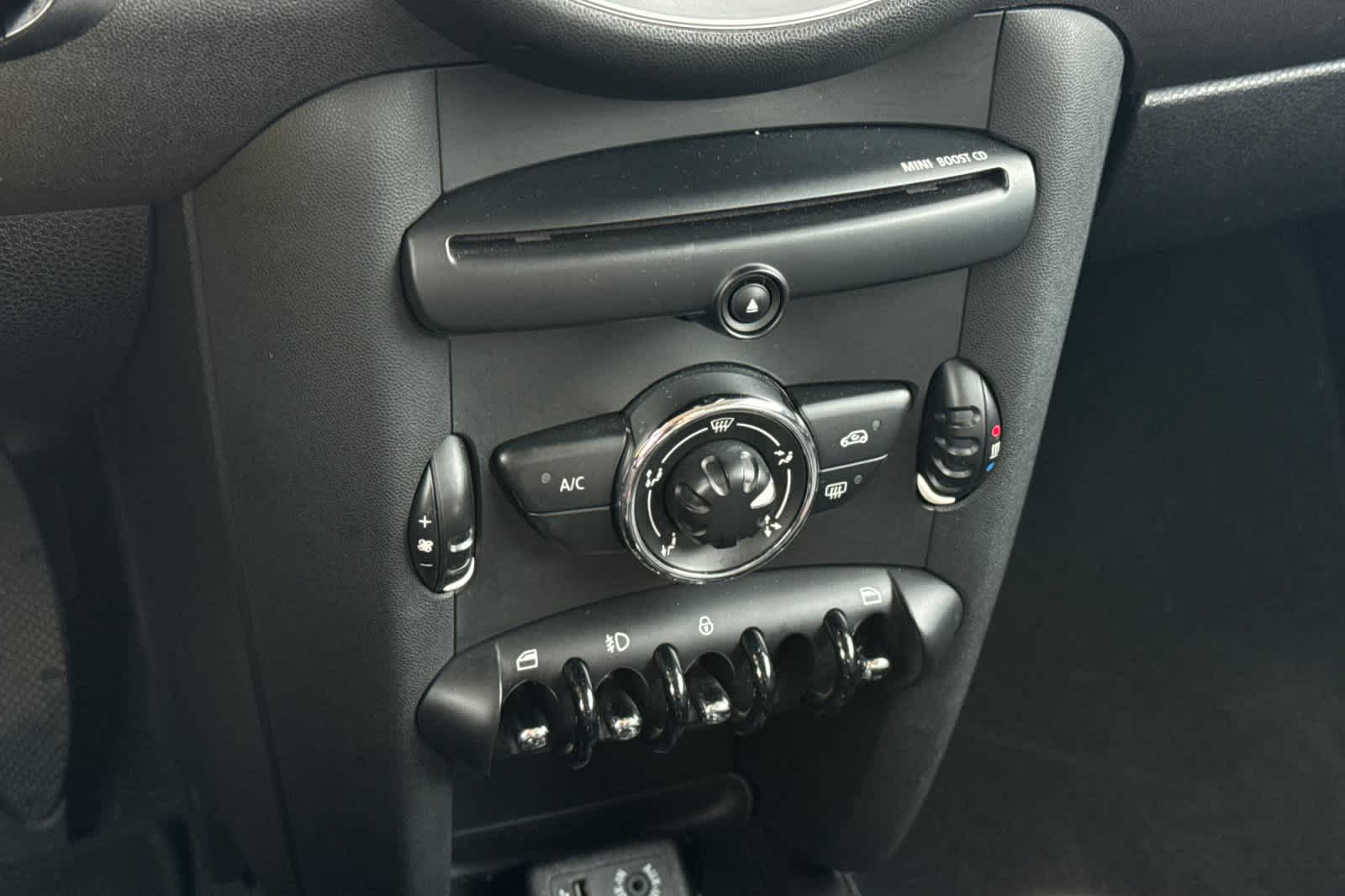 Thumbnail: 2013 MINI Cooper Hardtop - 18