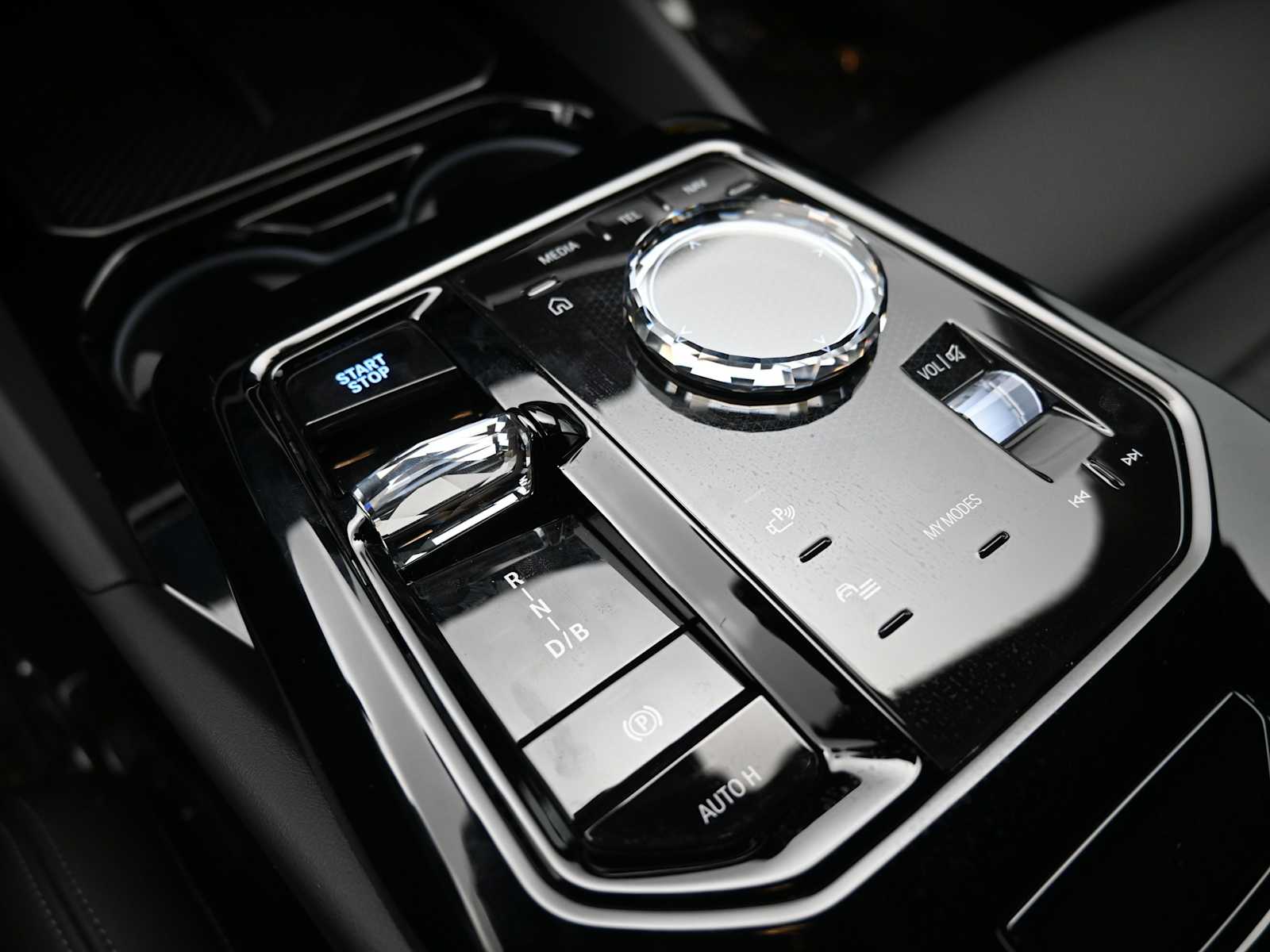 2026 BMW i5 40 - Photo 12