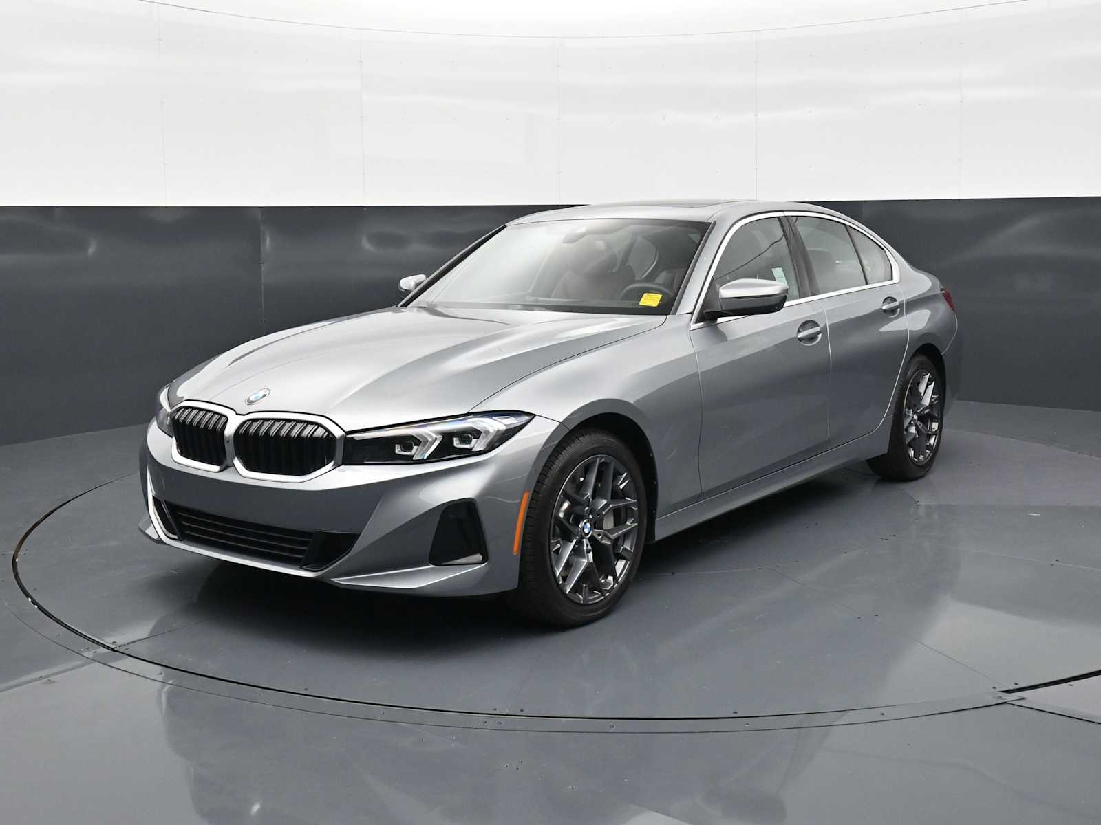 2025 BMW 3 Series 330i Sedan's photo