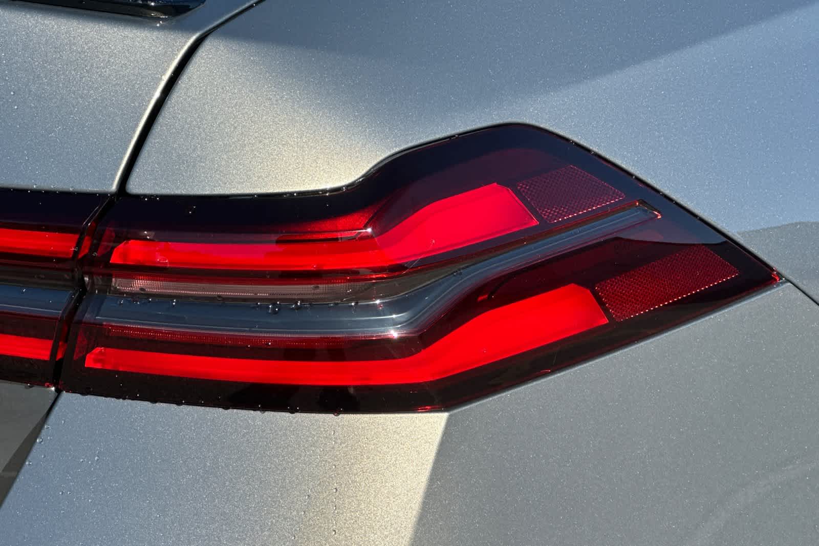 Thumbnail: 2026 BMW i5 - 33