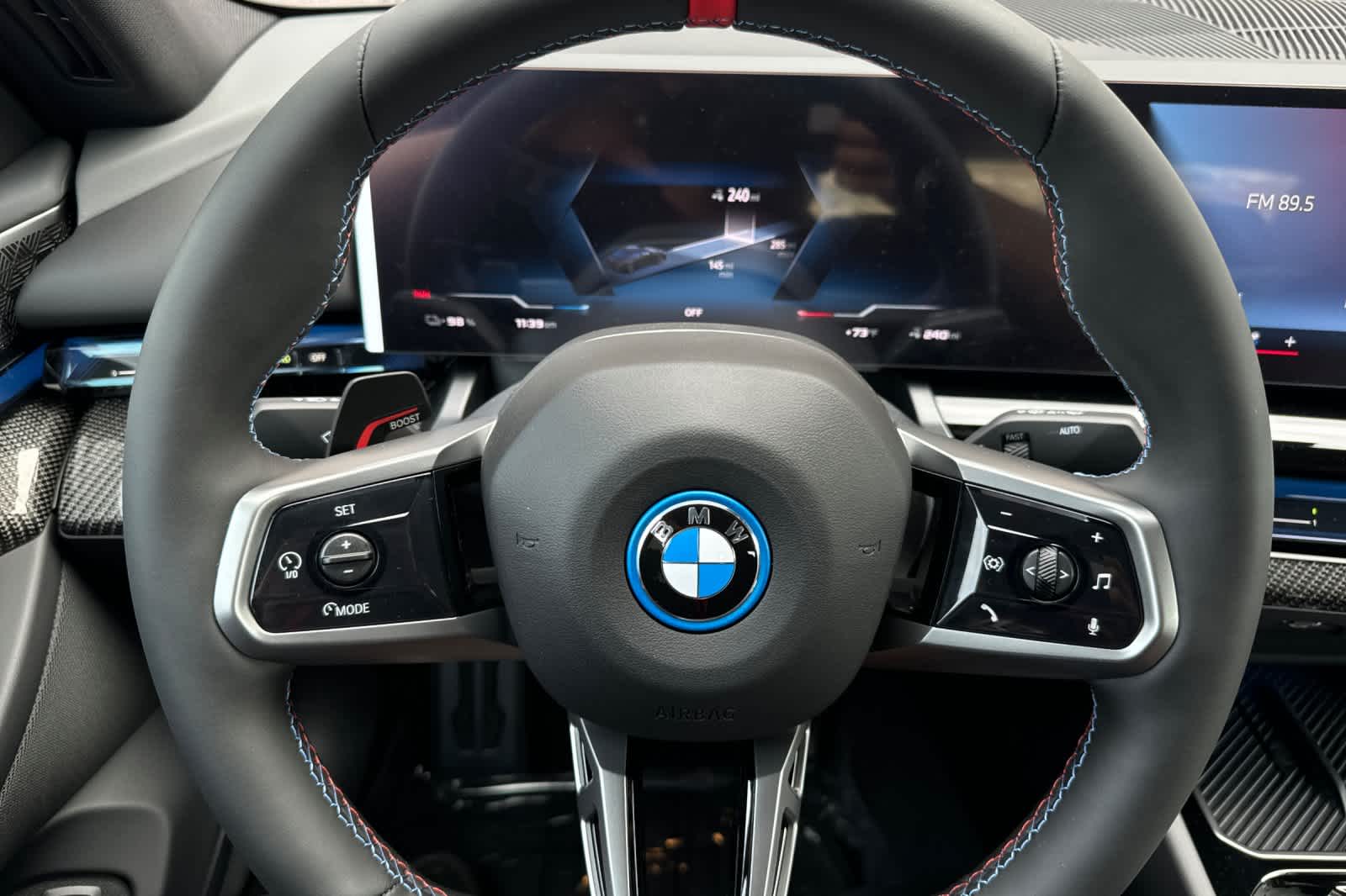 Thumbnail: 2025 BMW i5 - 23