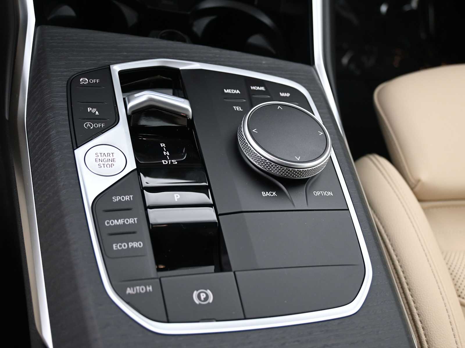 Thumbnail: 2026 BMW 3 Series - 10