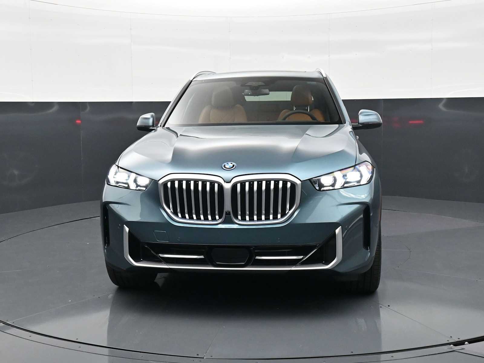 Thumbnail: 2026 BMW X5 - 2