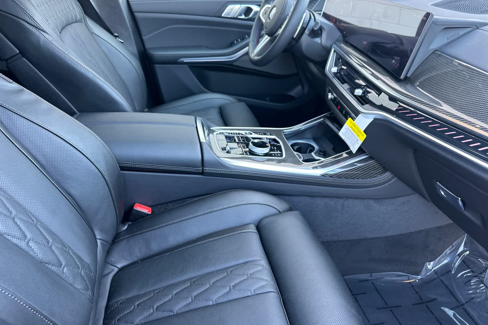 Thumbnail: 2026 BMW X7 - 17