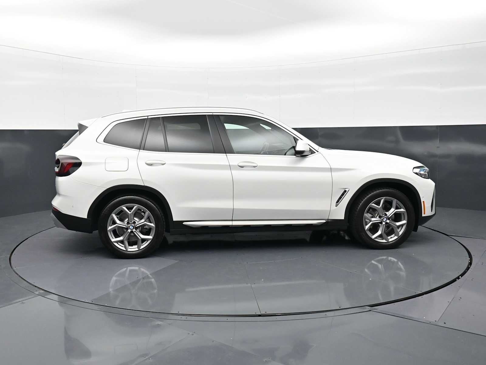 Thumbnail: 2024 BMW X3 - 4