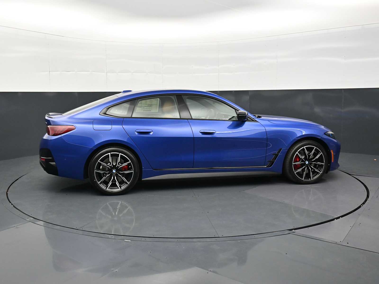 Thumbnail: 2026 BMW i4 - 4