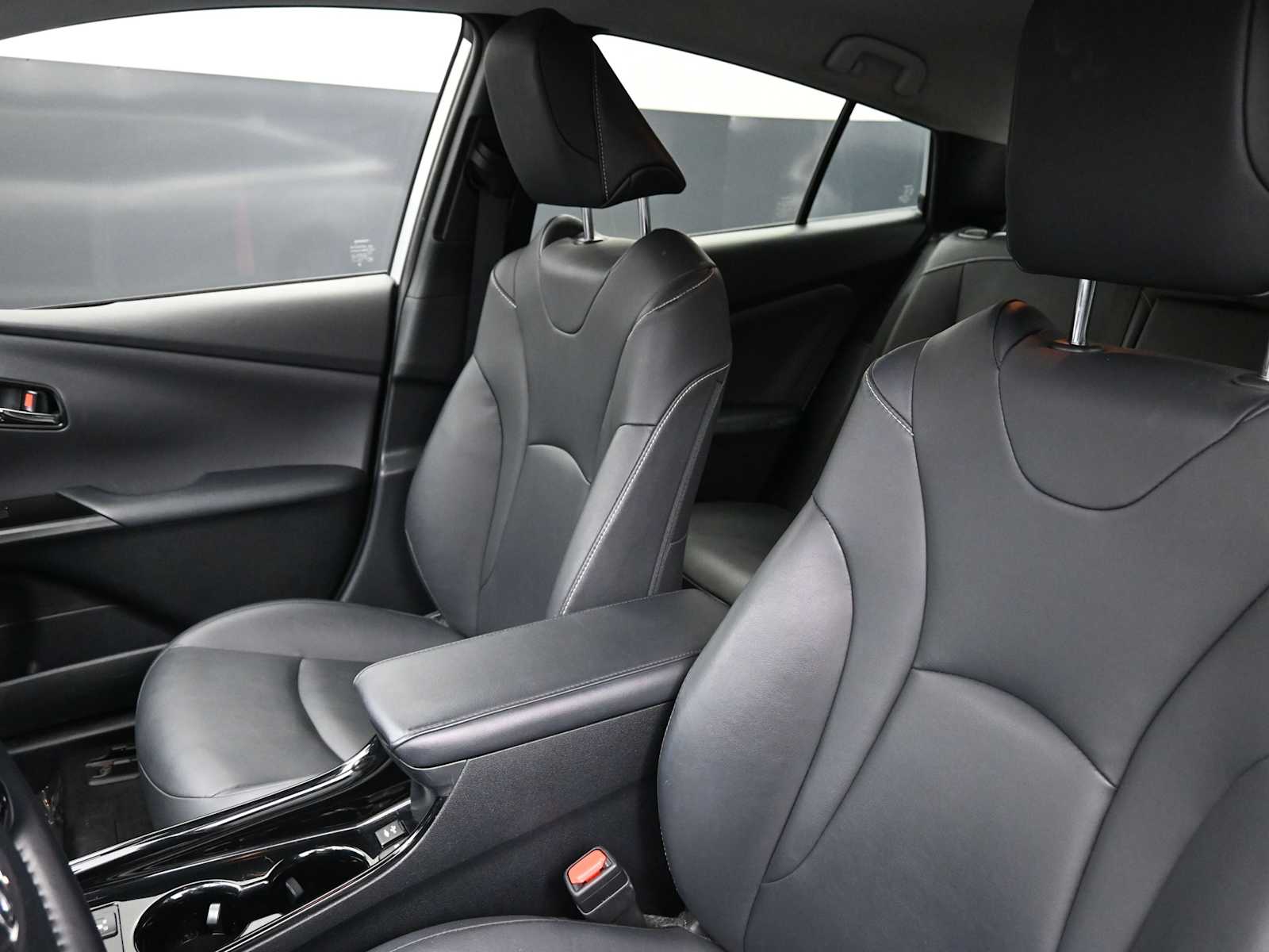 Thumbnail: 2021 Toyota Prius Prime - 13