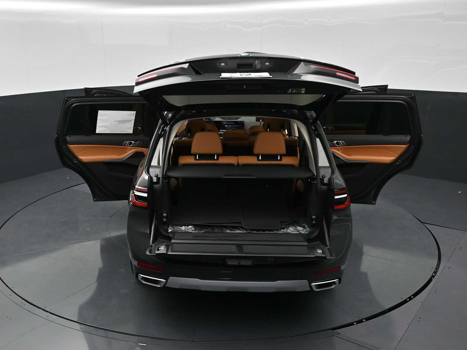 Thumbnail: 2027 BMW X7 - 35
