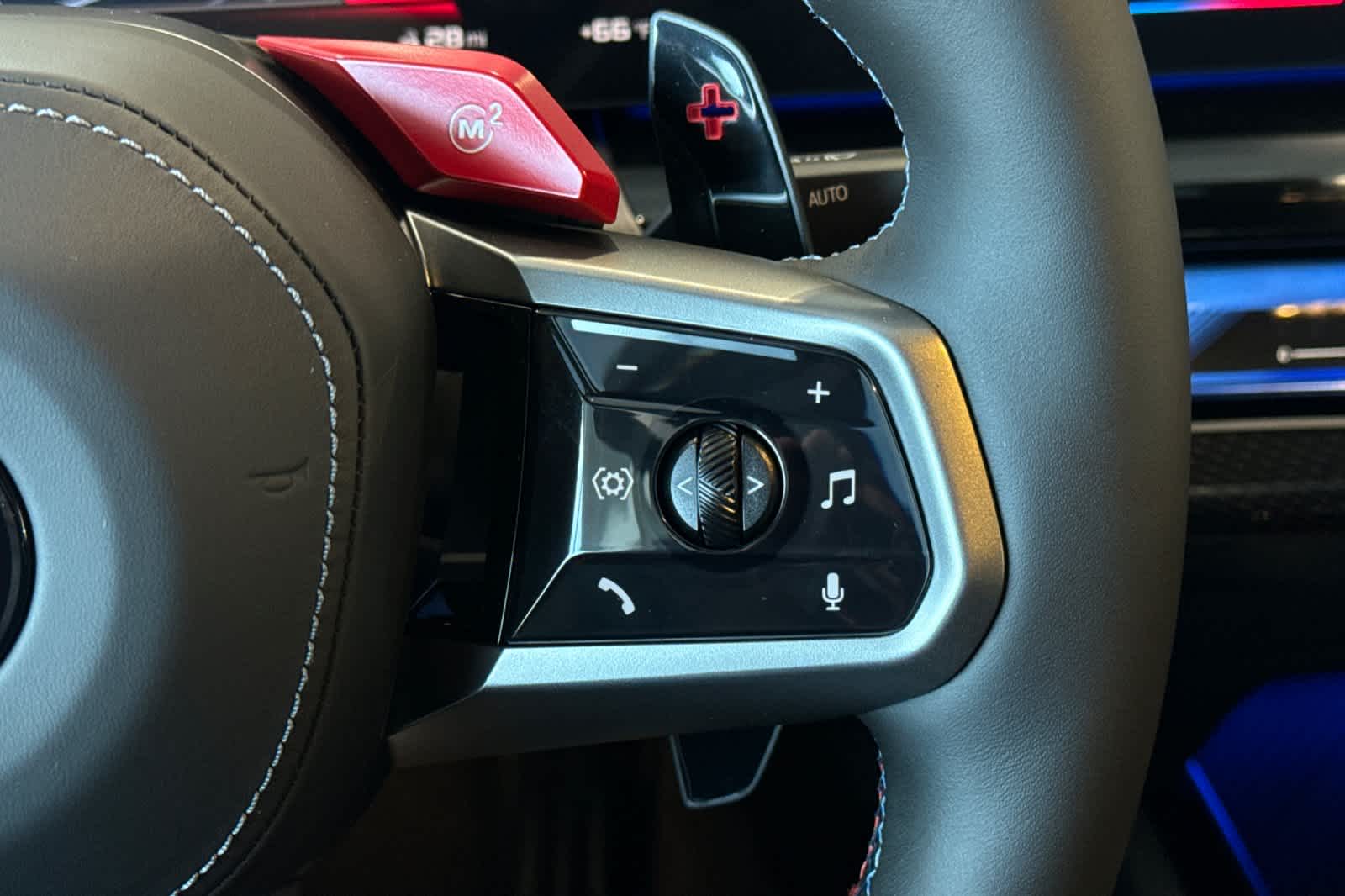 Thumbnail: 2026 BMW M5 - 25