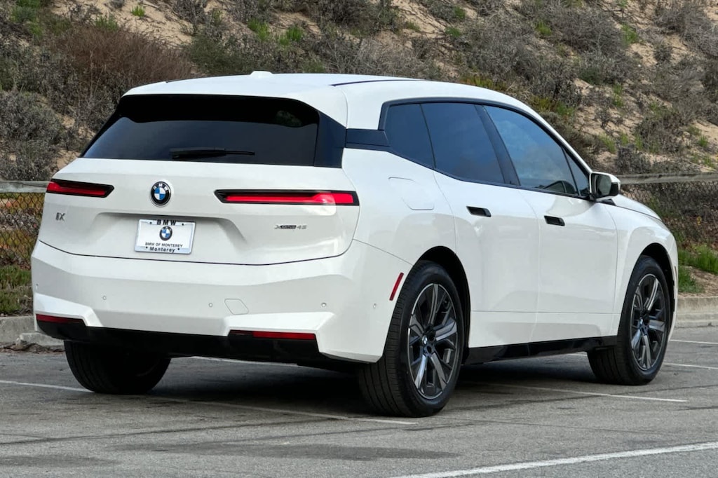 New 2026 BMW iX xDrive45 SUV