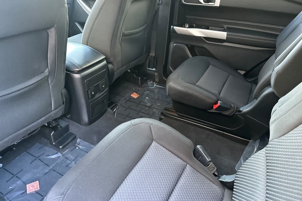 Used 2022 Ford Explorer XLT SUV