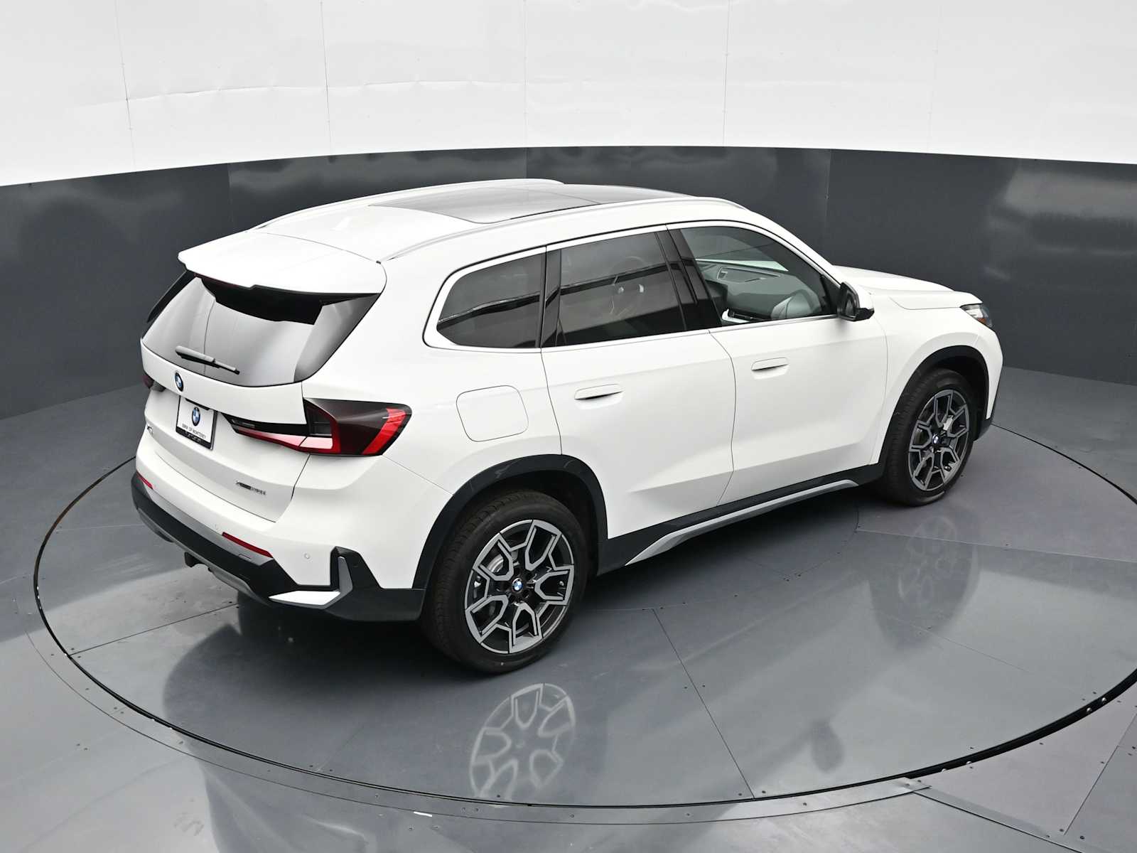 Thumbnail: 2026 BMW X1 - 21
