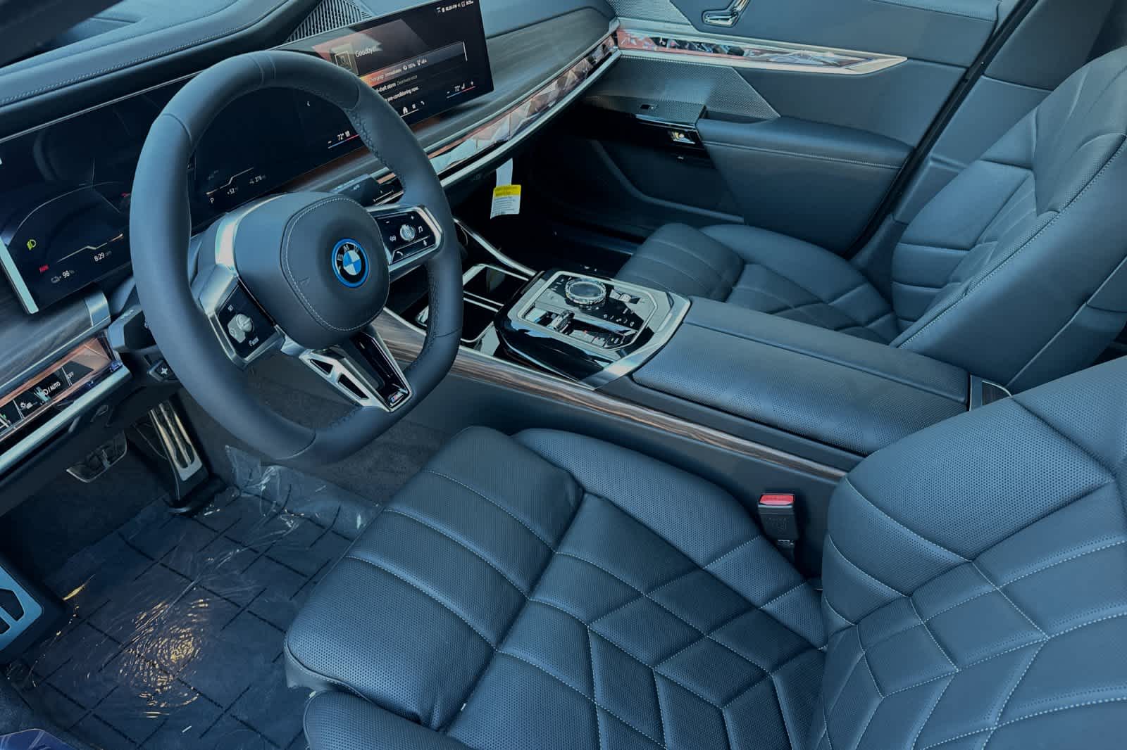 Thumbnail: 2024 BMW i7 - 12