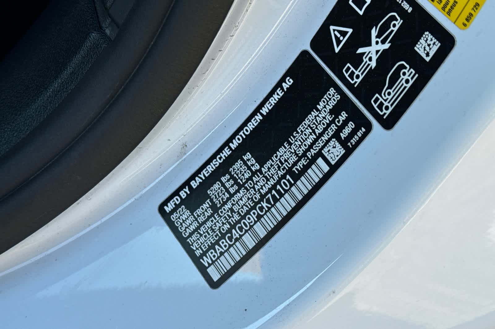 Thumbnail: 2023 BMW 8 Series - 32