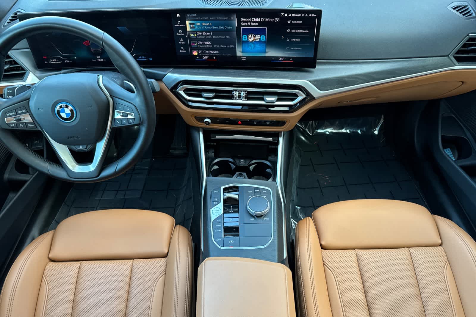 2023 Bmw 330e xDrive photo 3
