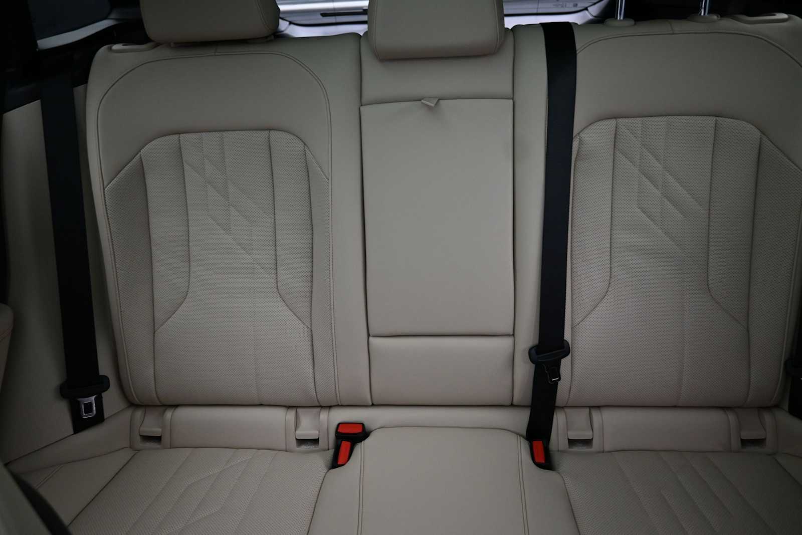 2026 BMW X3 30 - Photo 18
