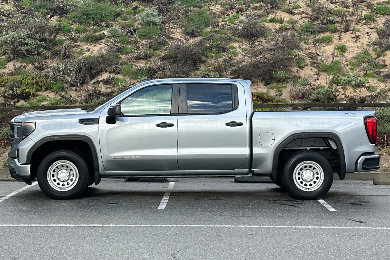 Thumbnail: 2024 GMC Sierra 1500 - 9