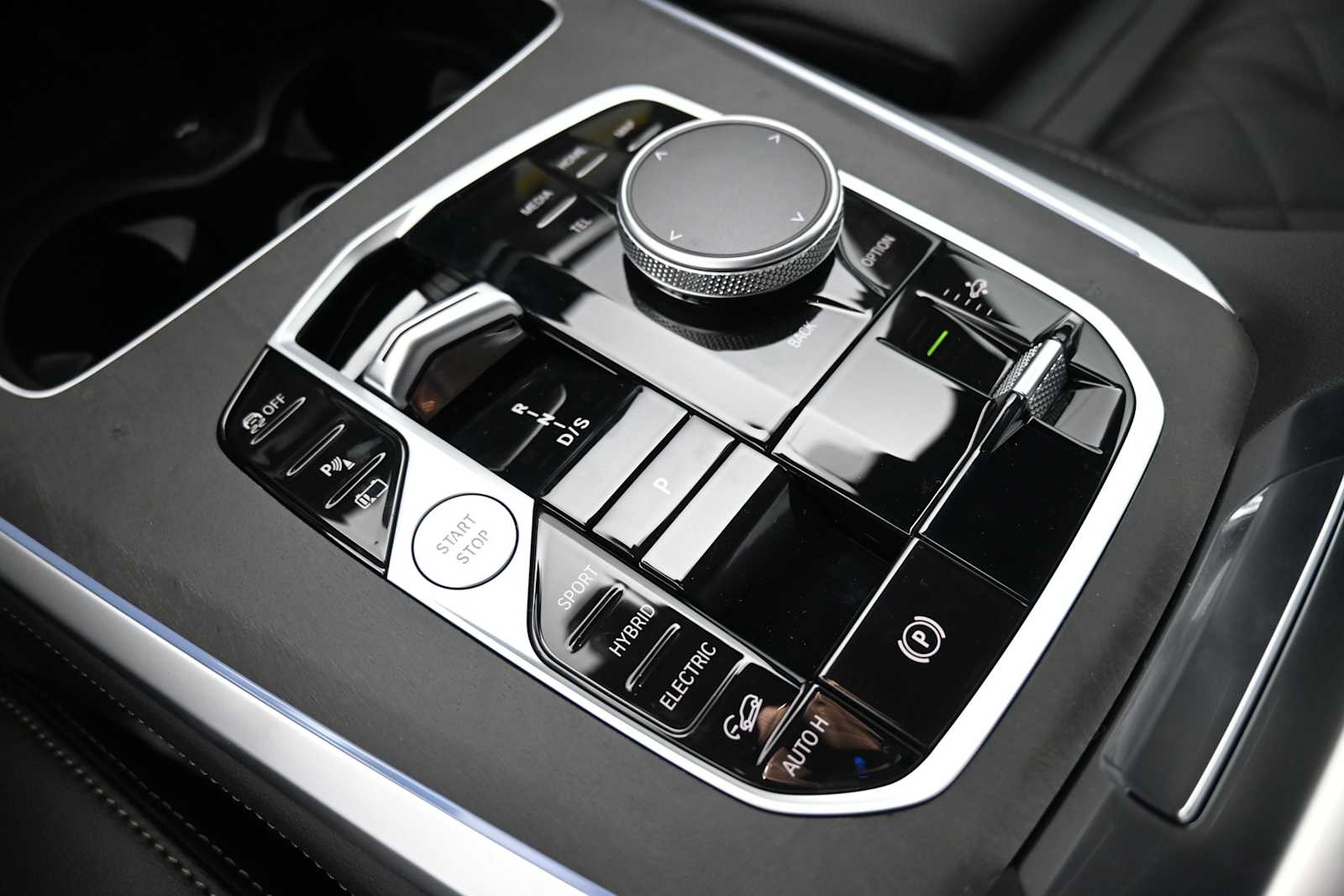 Thumbnail: 2026 BMW X5 - 12