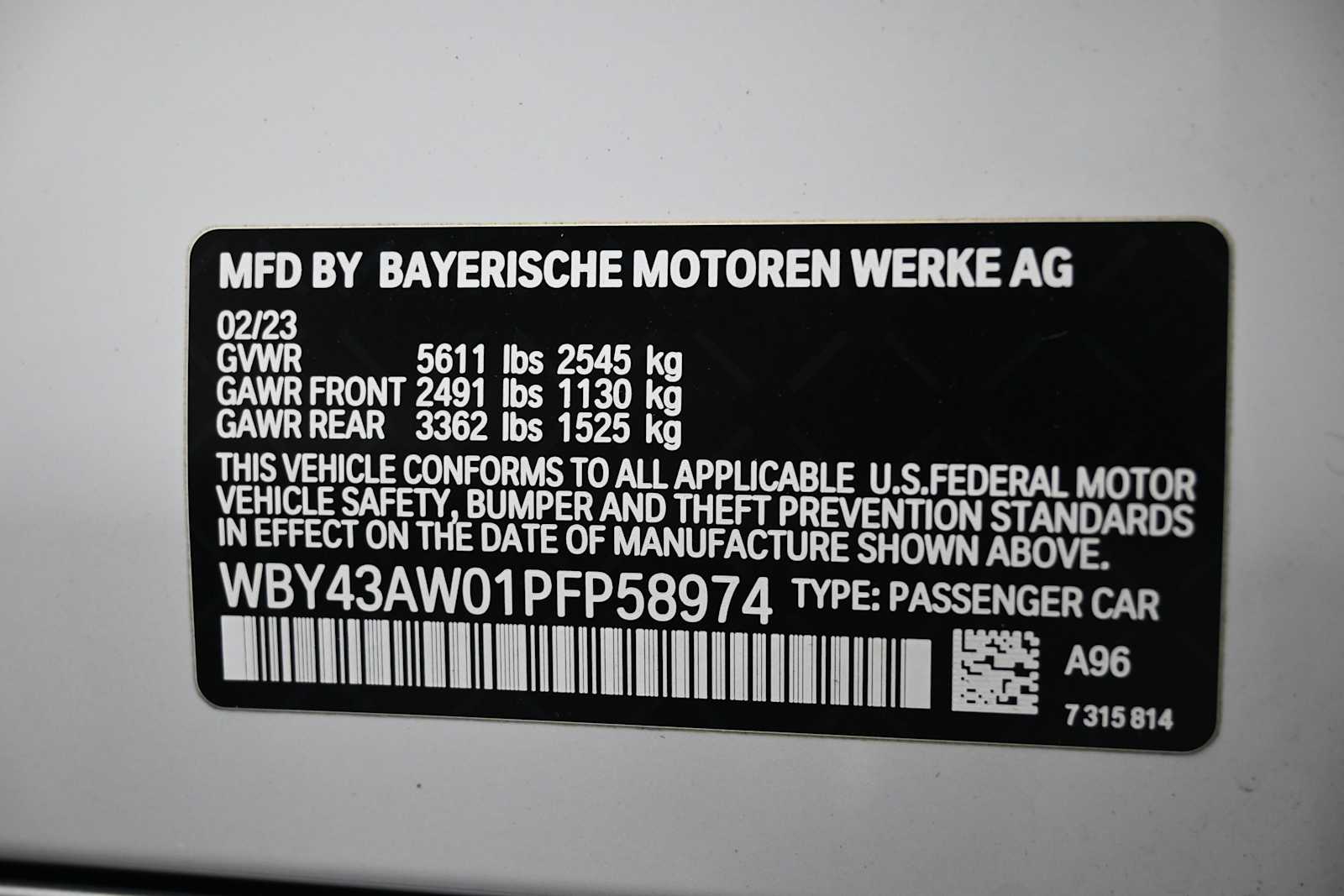 Thumbnail: 2023 BMW i4 - 11