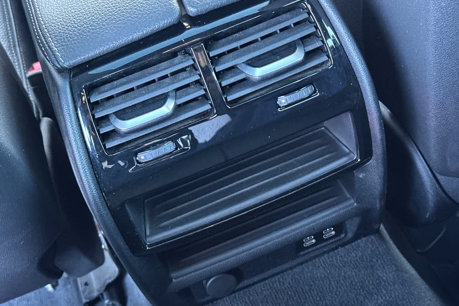 Thumbnail: 2023 BMW 5 Series - 16