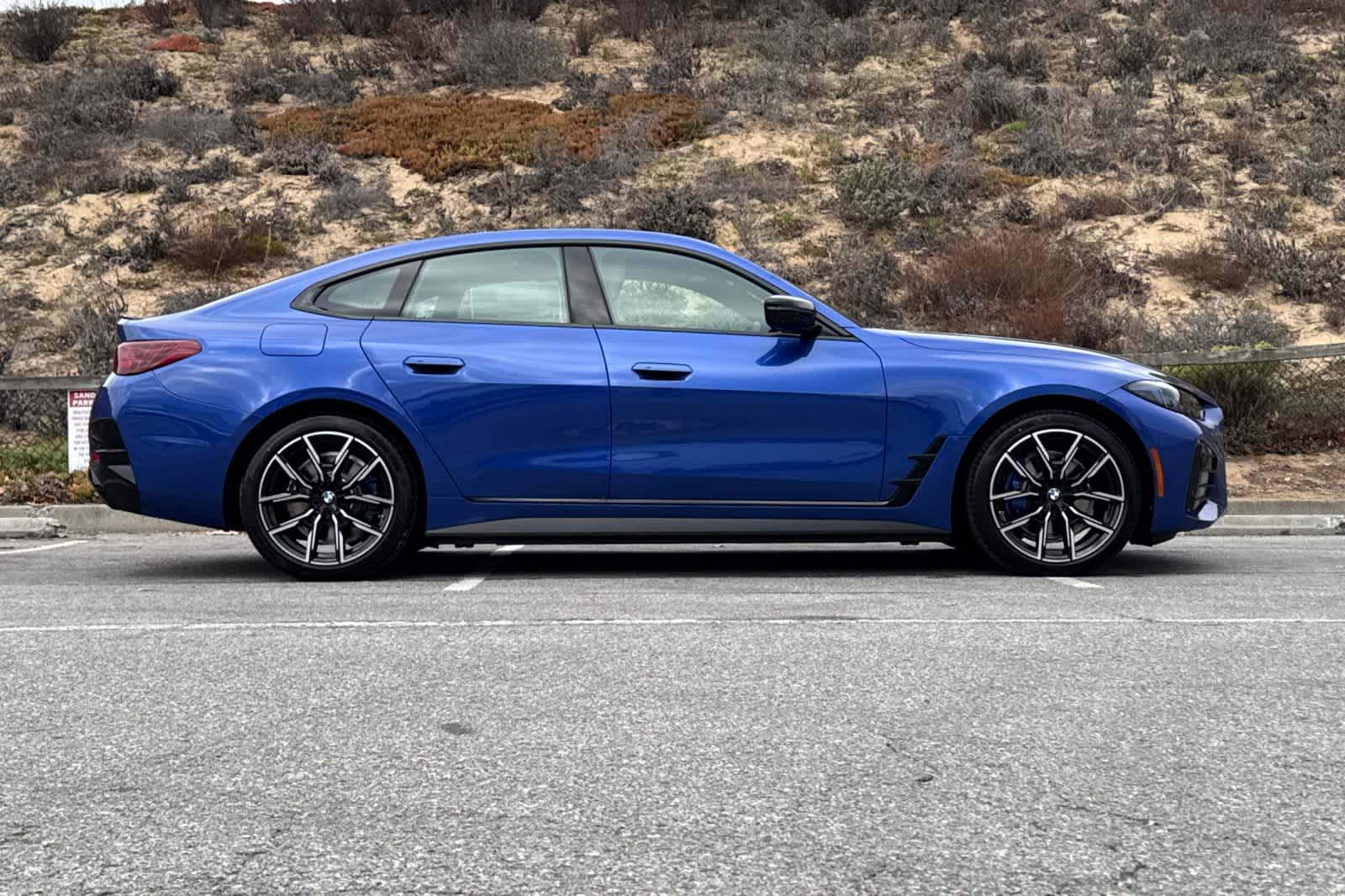 Thumbnail: 2025 BMW i4 - 8