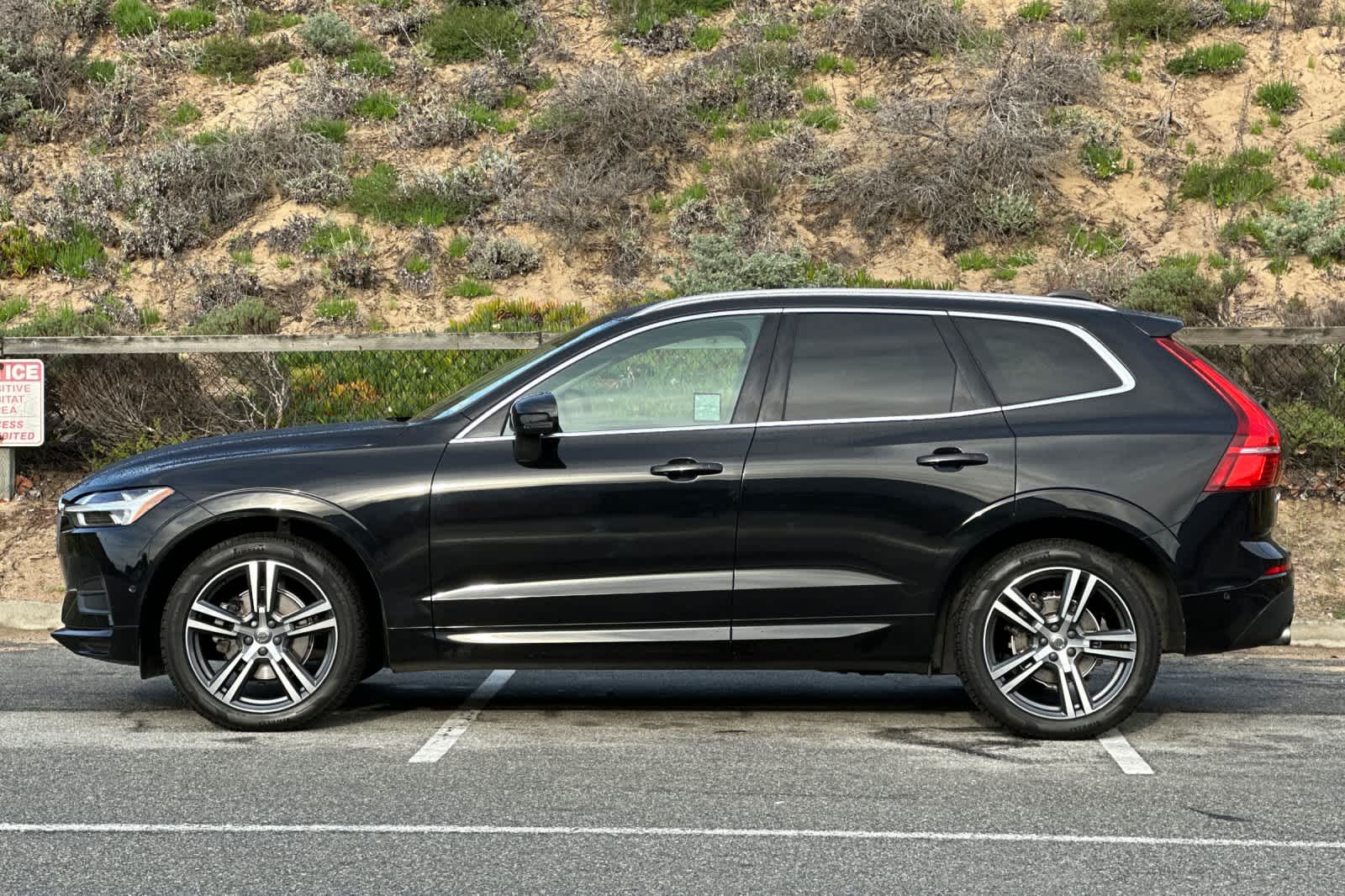 Thumbnail: 2018 Volvo XC60 - 9