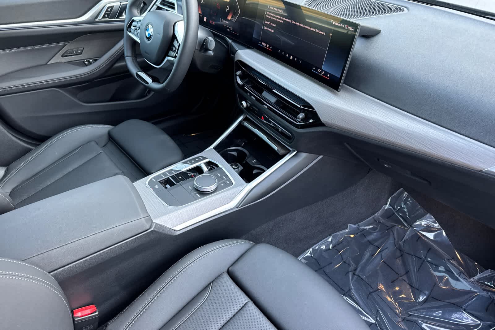 Thumbnail: 2025 BMW 4 Series - 16