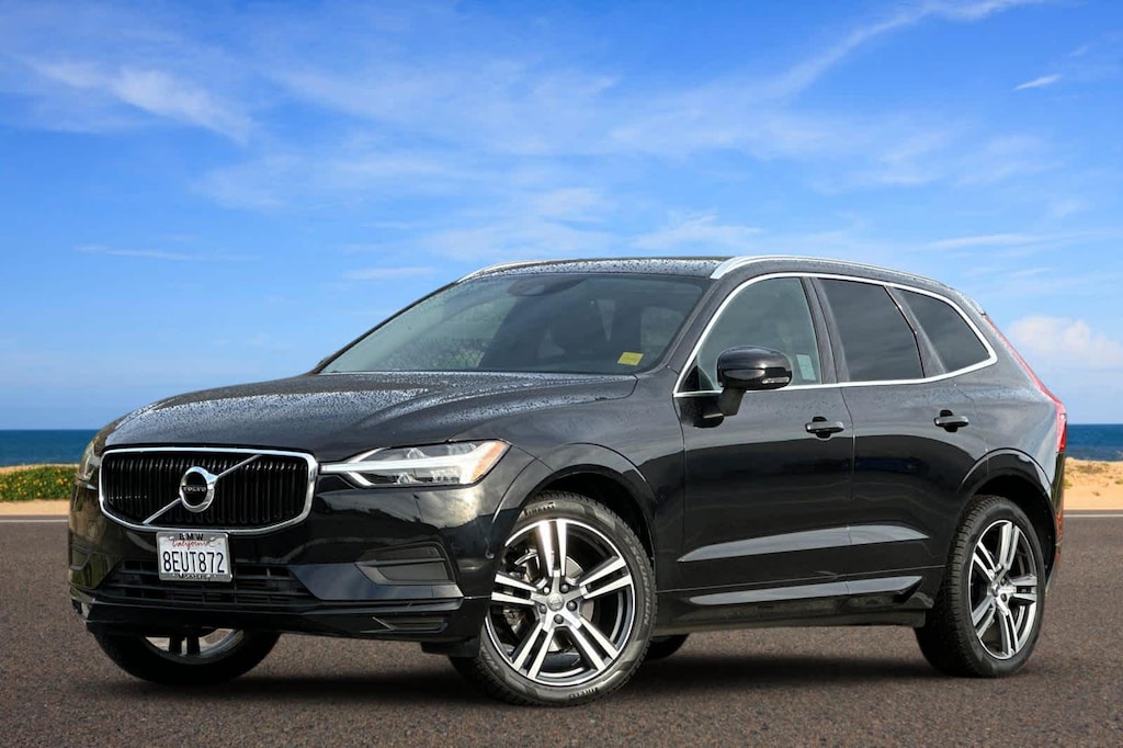 Used 2018 Volvo XC60 Momentum SUV