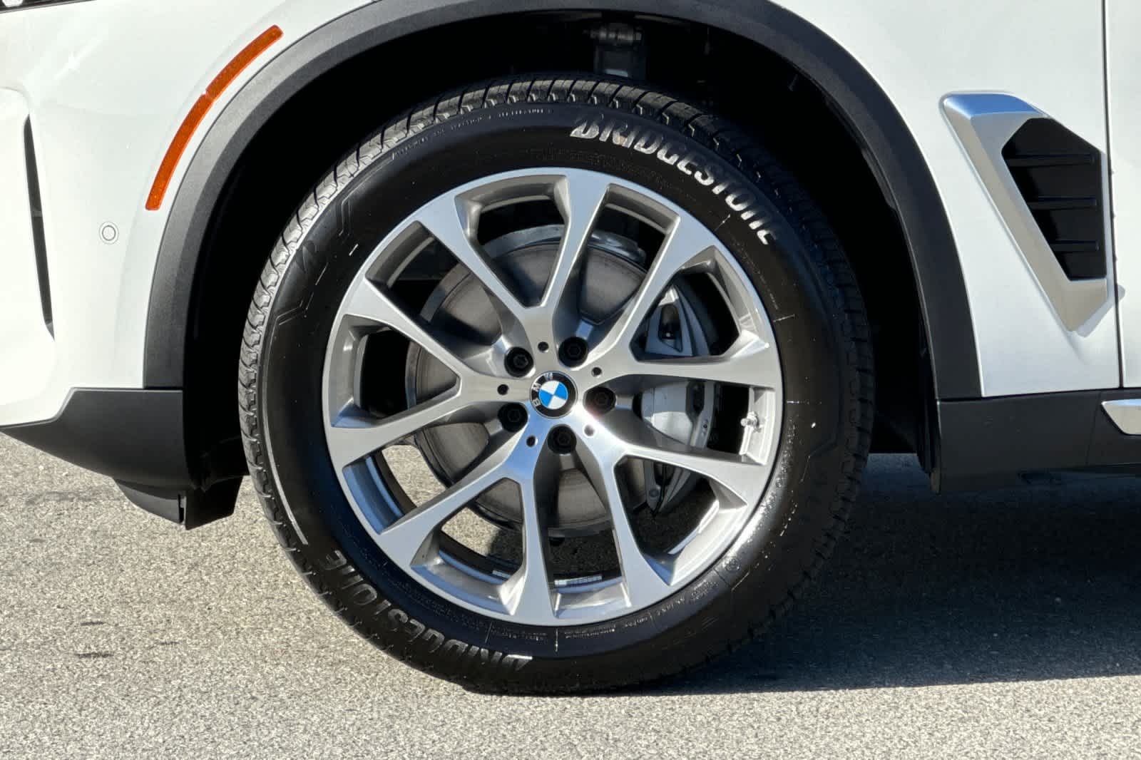 Thumbnail: 2026 BMW X5 - 31