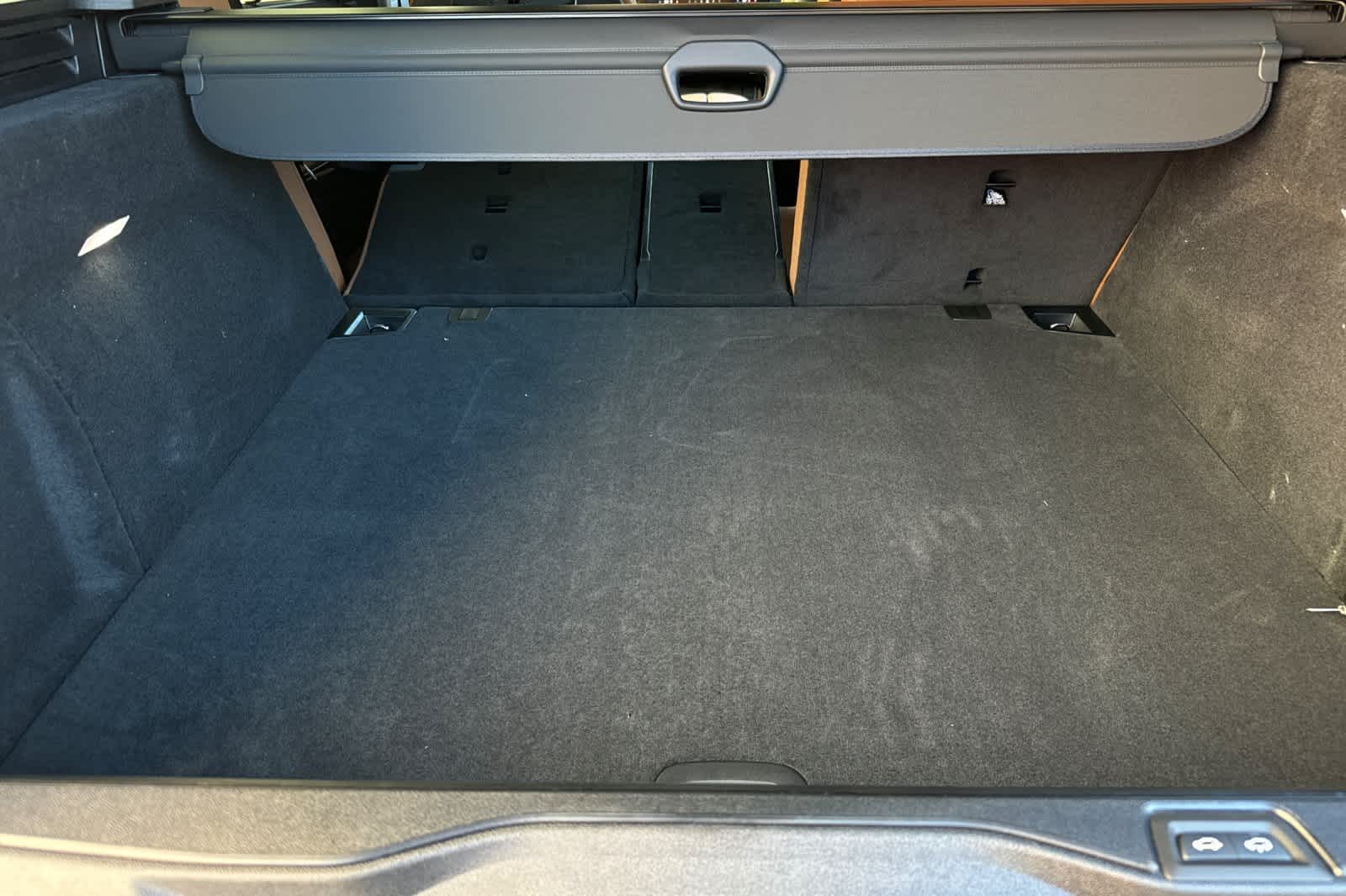 Thumbnail: 2026 BMW X5 - 17