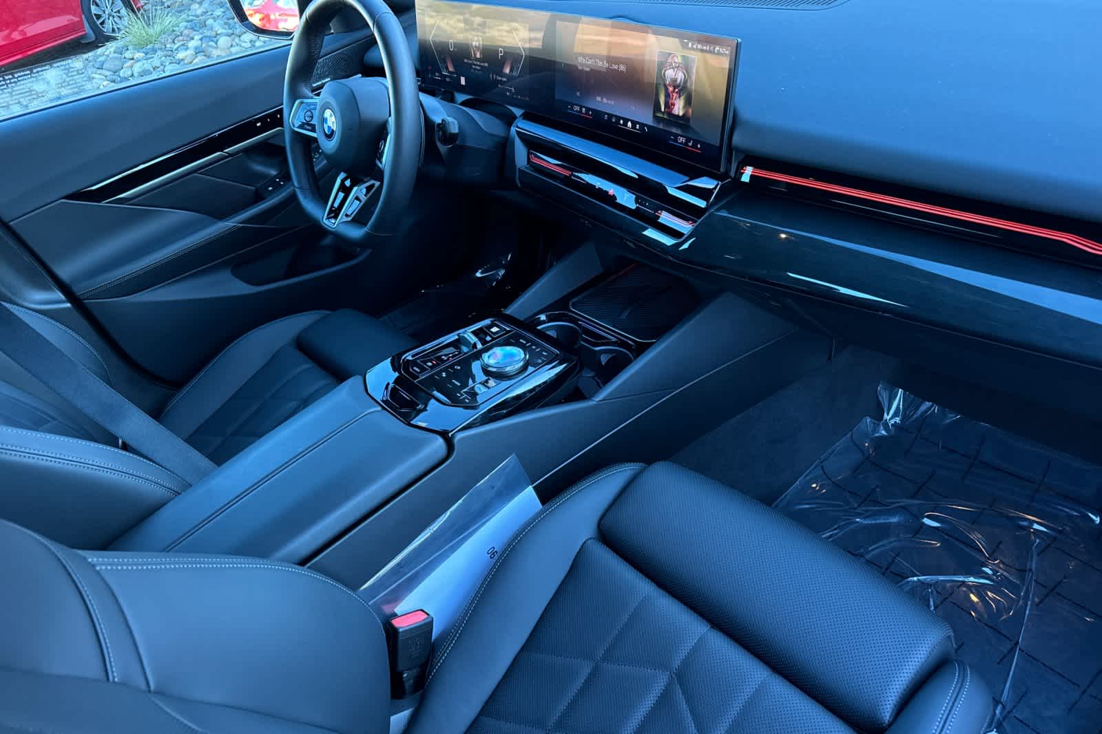 Thumbnail: 2025 BMW 5 Series - 16