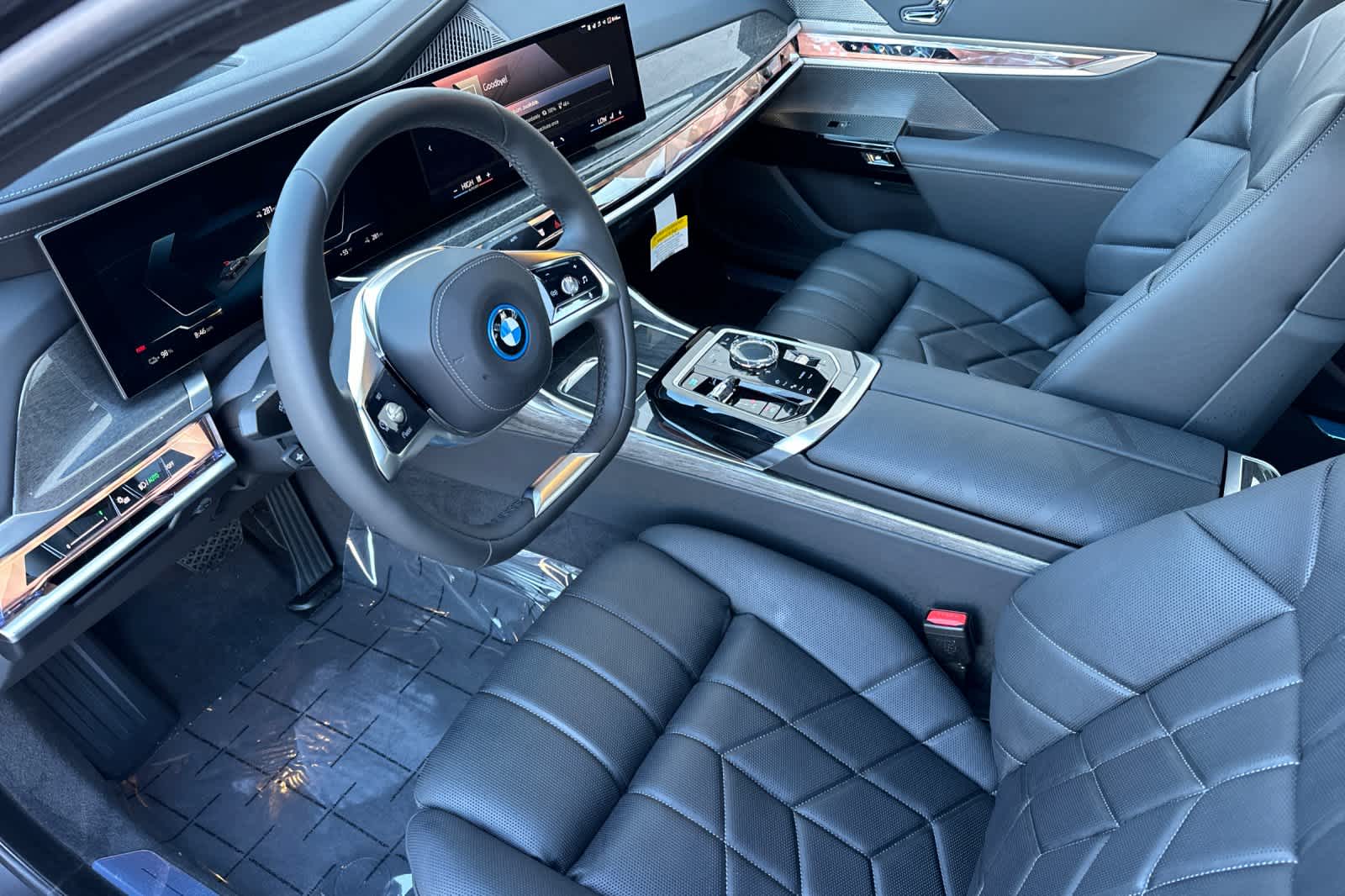 Thumbnail: 2025 BMW i7 - 12