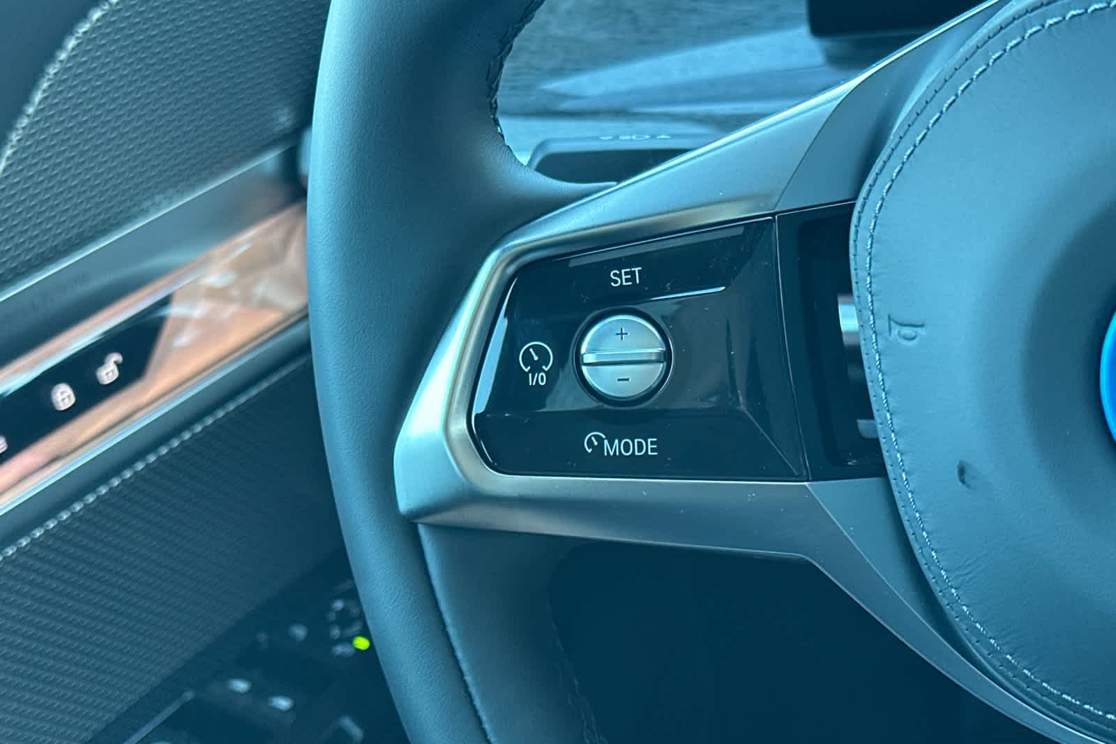 Thumbnail: 2025 BMW i7 - 26