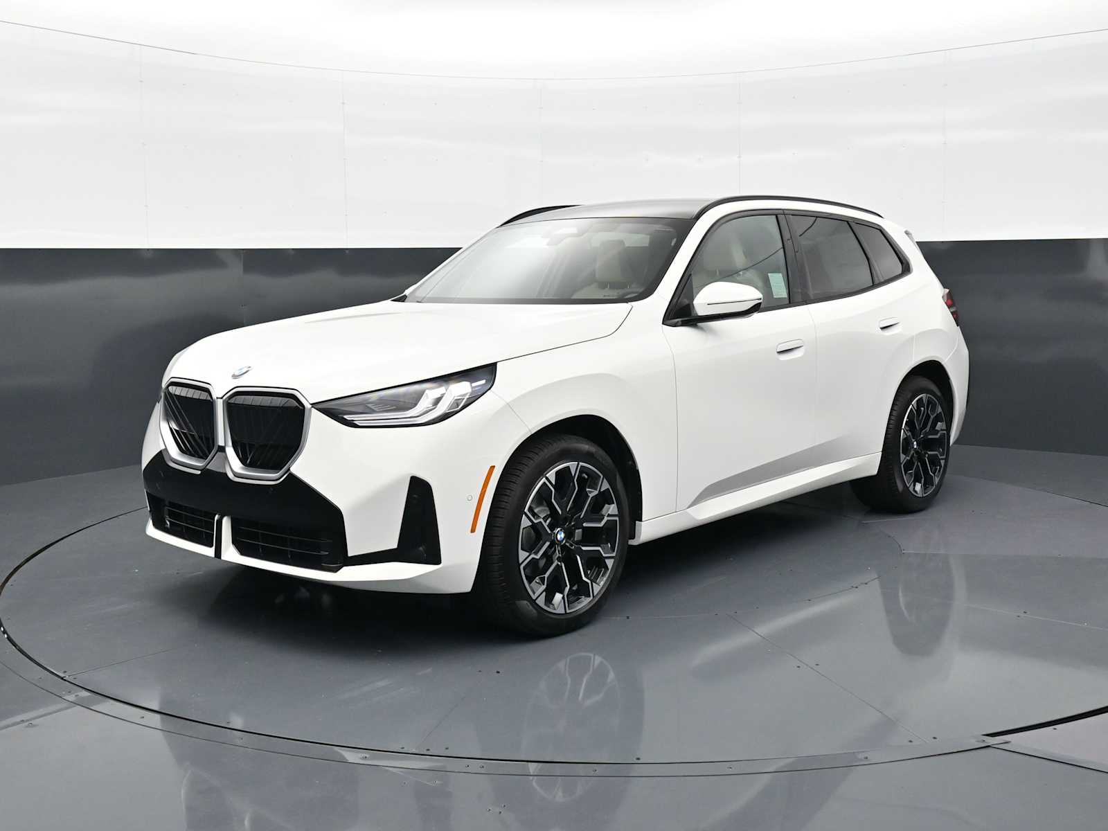 2026 BMW X3 30 XDRIVE's photo