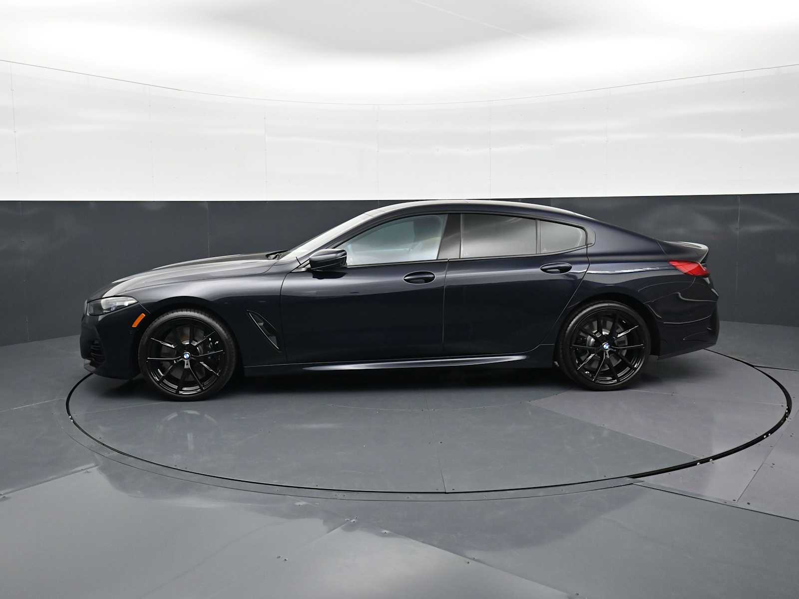 2026 BMW 8 Series 840i - Photo 8