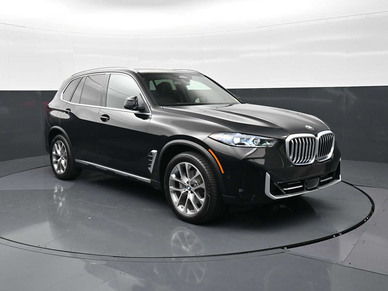 Thumbnail: 2026 BMW X5 - 2