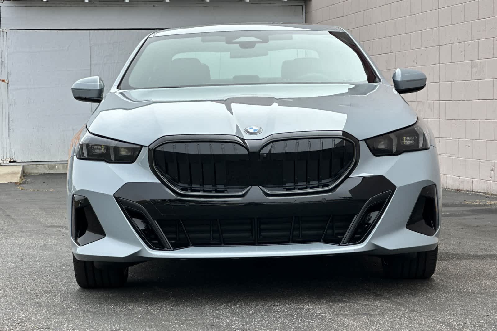 Thumbnail: 2024 BMW 5 Series - 10