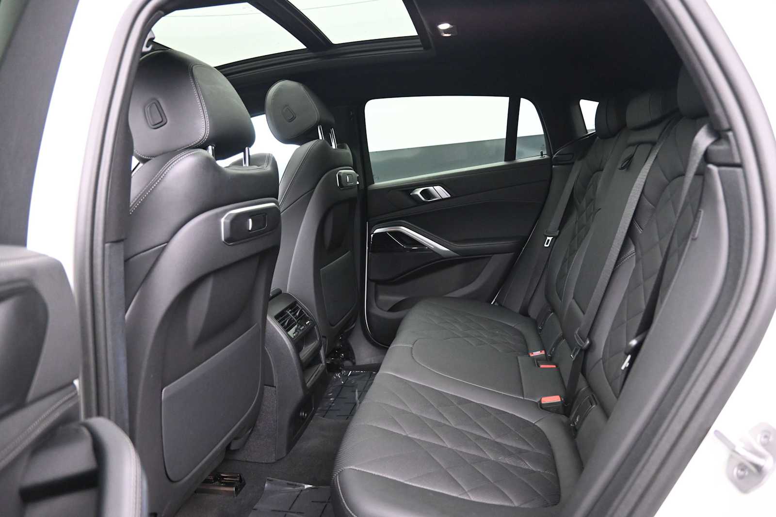 2024 BMW X6 40i - Photo 14