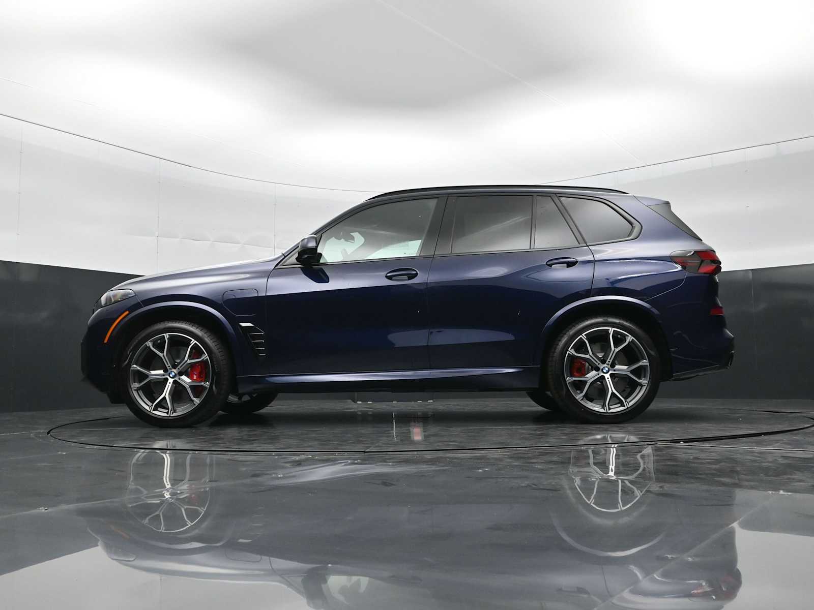 Thumbnail: 2026 BMW X5 - 32