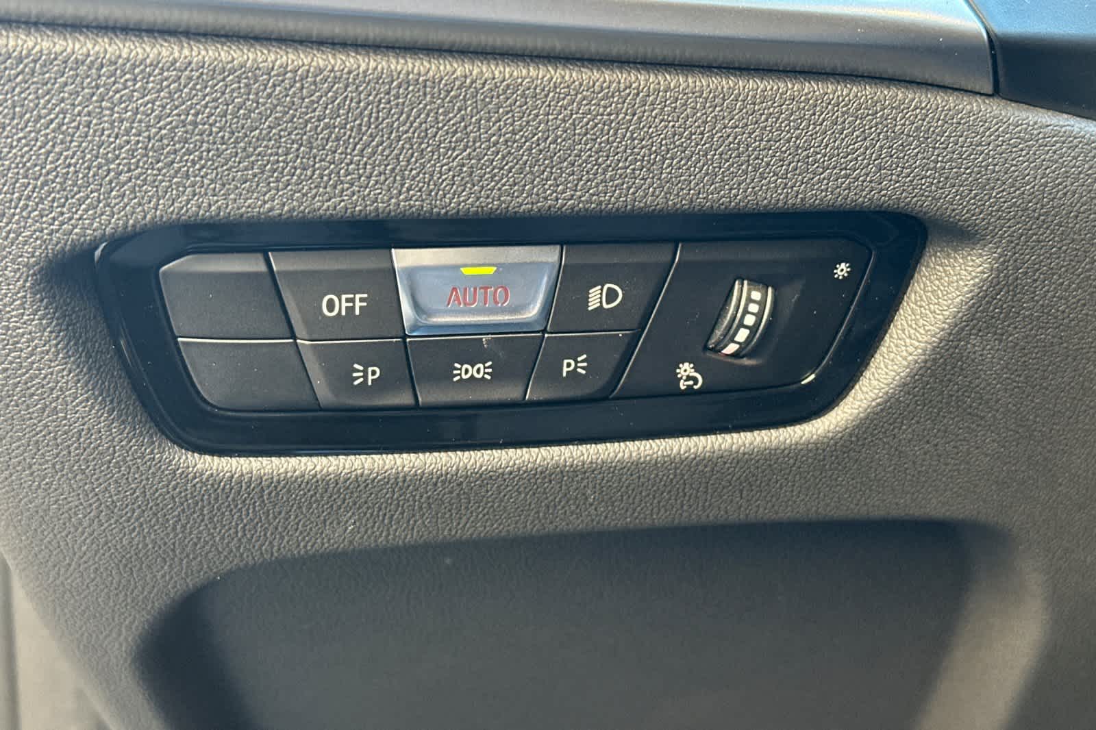 Thumbnail: 2025 BMW 2 Series - 30