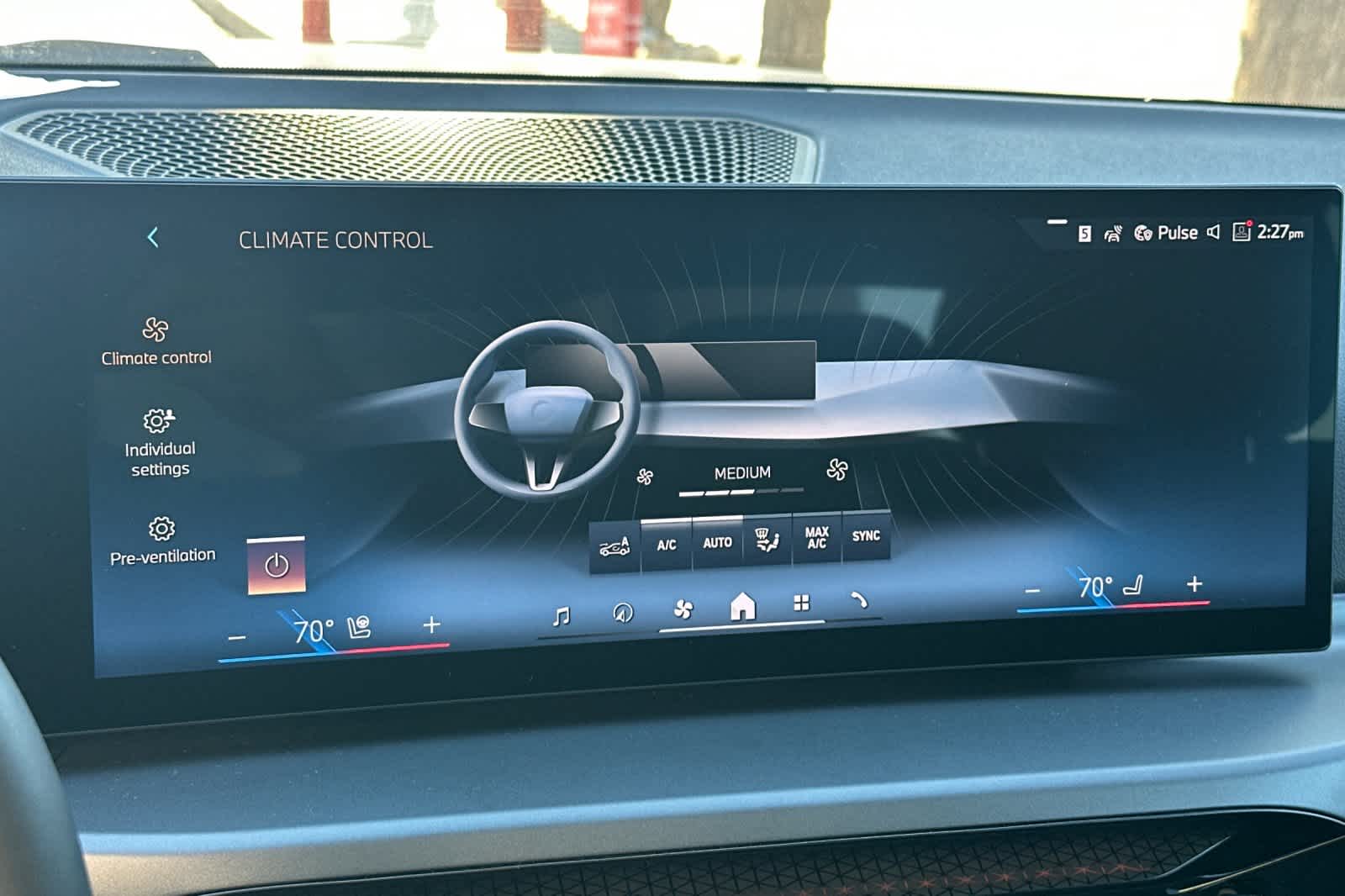 Thumbnail: 2025 BMW 2 Series - 22