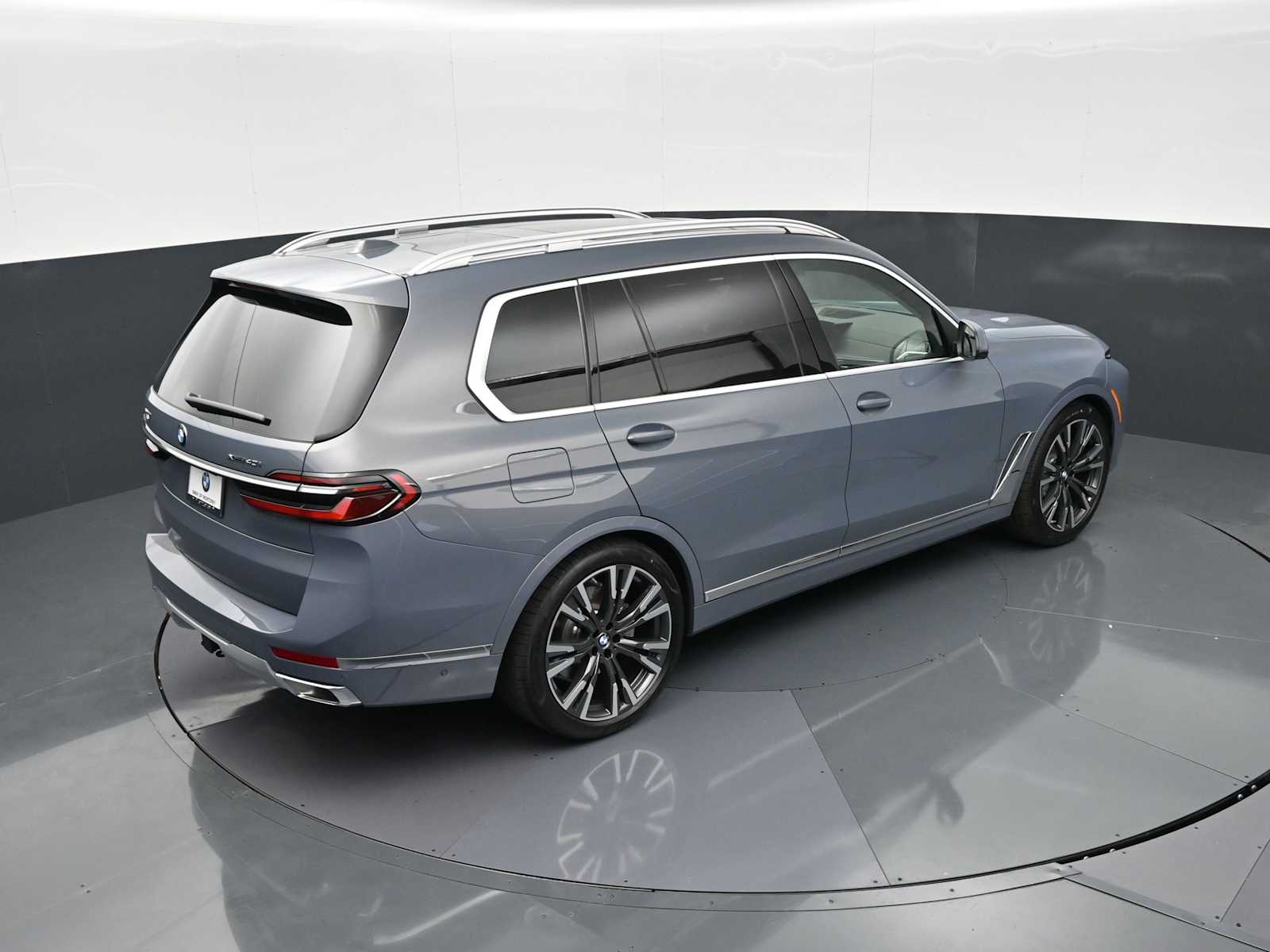 Thumbnail: 2026 BMW X7 - 22