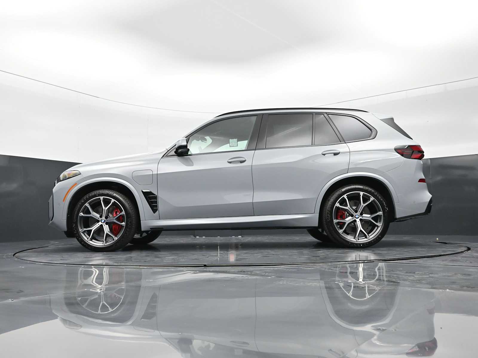 Thumbnail: 2026 BMW X5 - 32