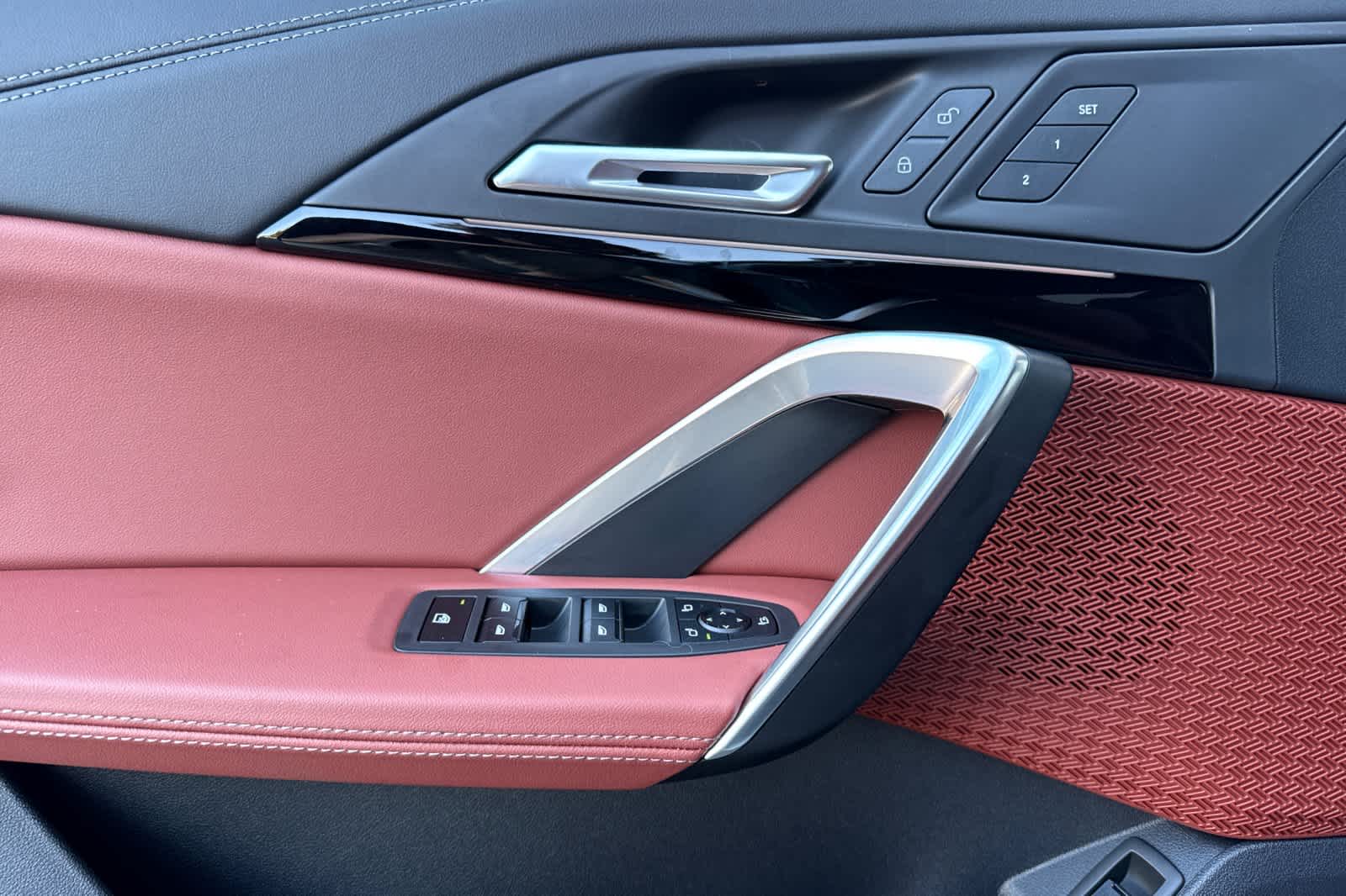 Thumbnail: 2026 BMW X1 - 13