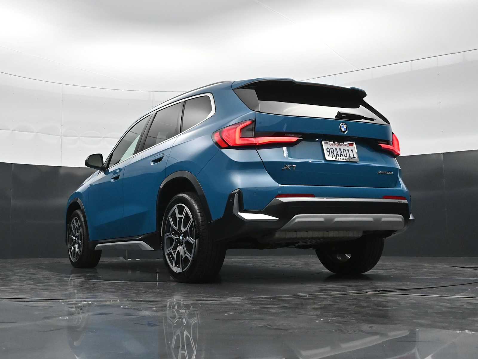 2025 BMW X1 28i - Photo 31
