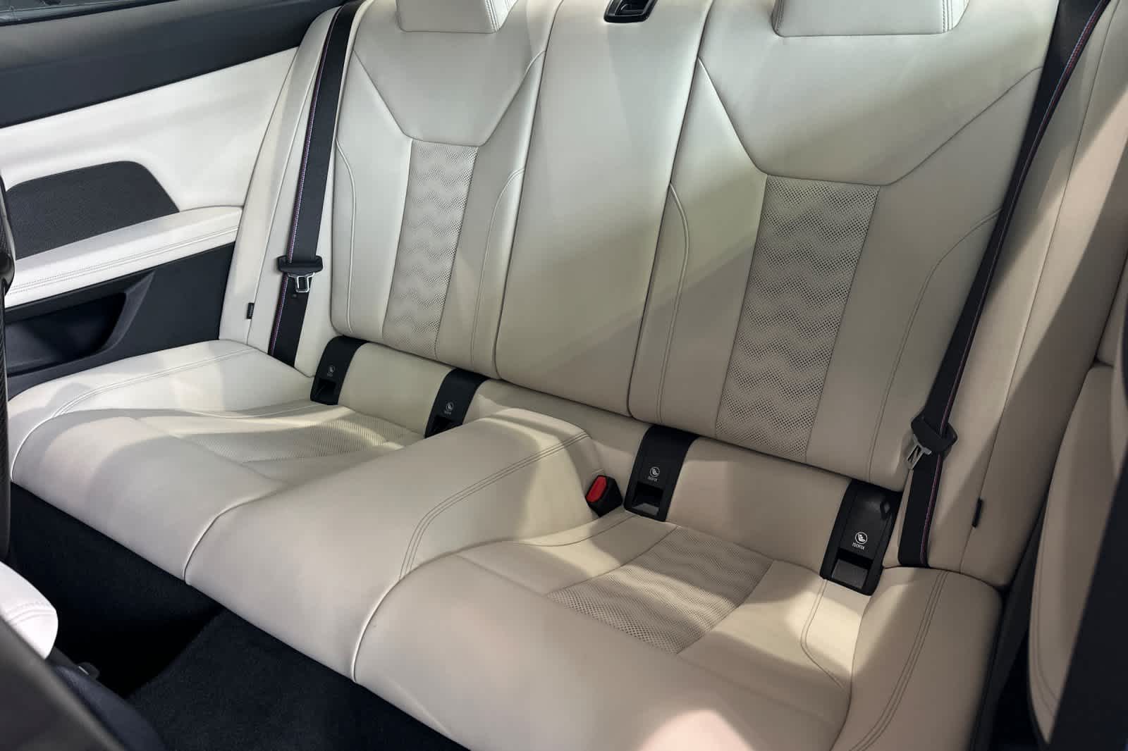 Thumbnail: 2025 BMW M4 - 3