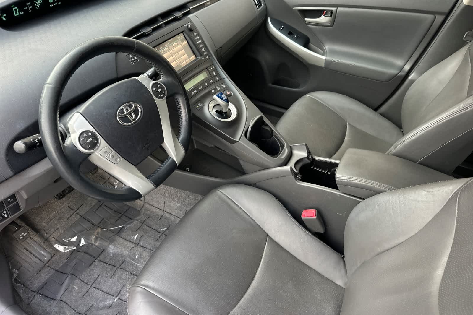 Thumbnail: 2010 Toyota Prius - 11