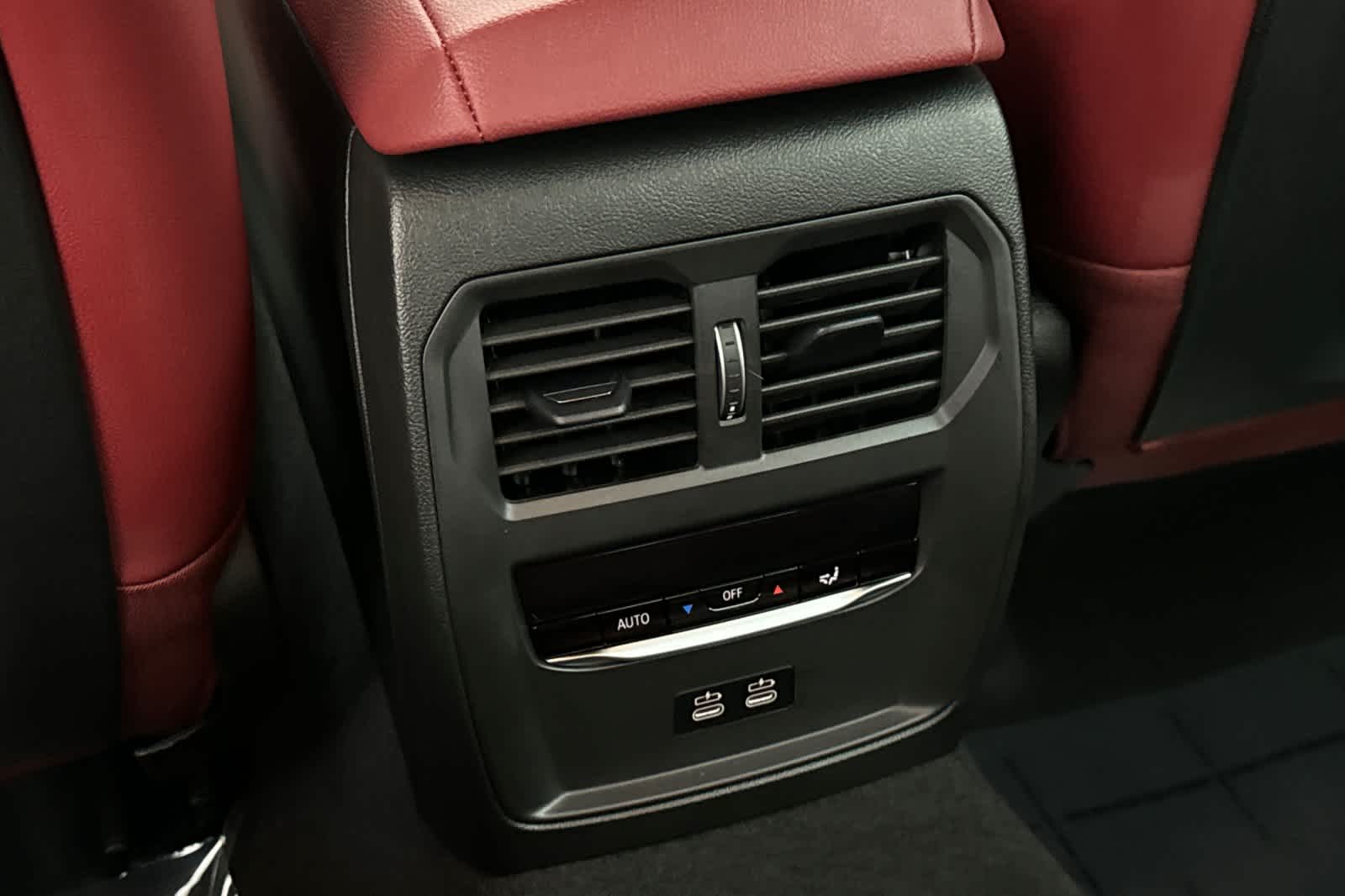 Thumbnail: 2026 BMW 3 Series - 16