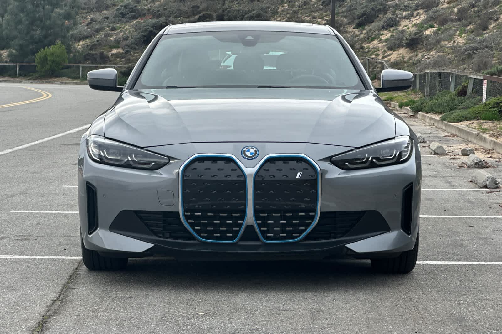 Thumbnail: 2023 BMW i4 - 10