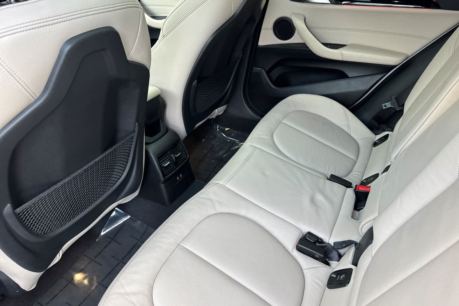 Thumbnail: 2022 BMW X2 - 4